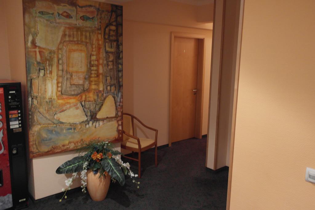 Hotel Jahnhaus Langenfeld  Exterior foto