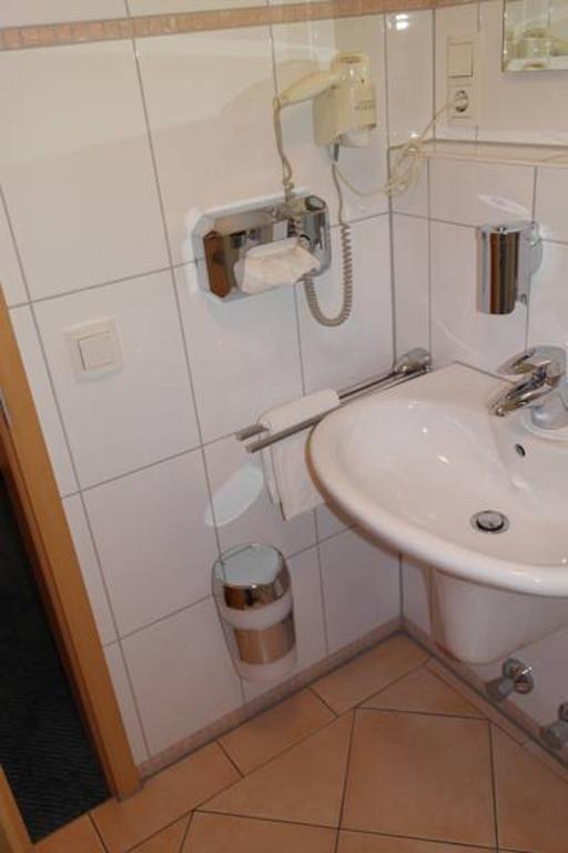 Hotel Jahnhaus Langenfeld  Habitación foto
