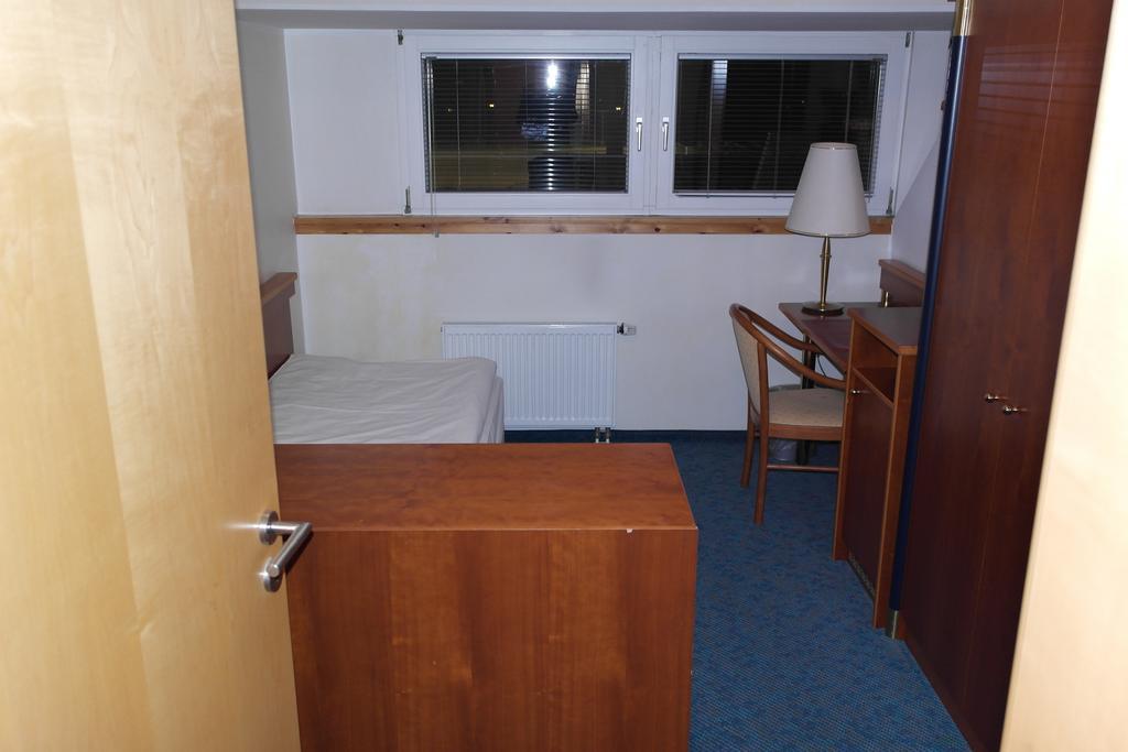 Hotel Jahnhaus Langenfeld  Habitación foto